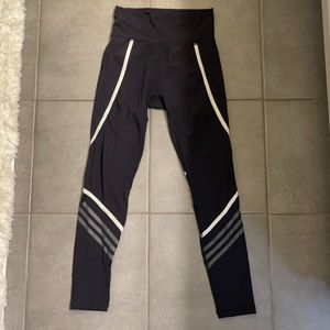 Adidas Climate size Small